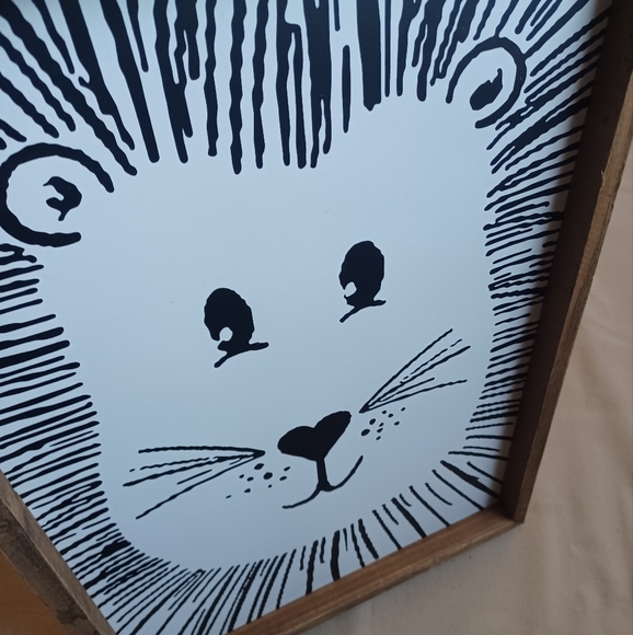 Lion Wall Art - Picture 2 of 10
